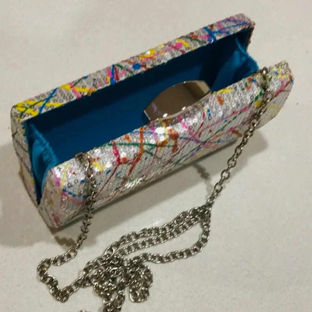 Sondra Roberts Hard Case Sequin Clutch - Picture 4 of 5